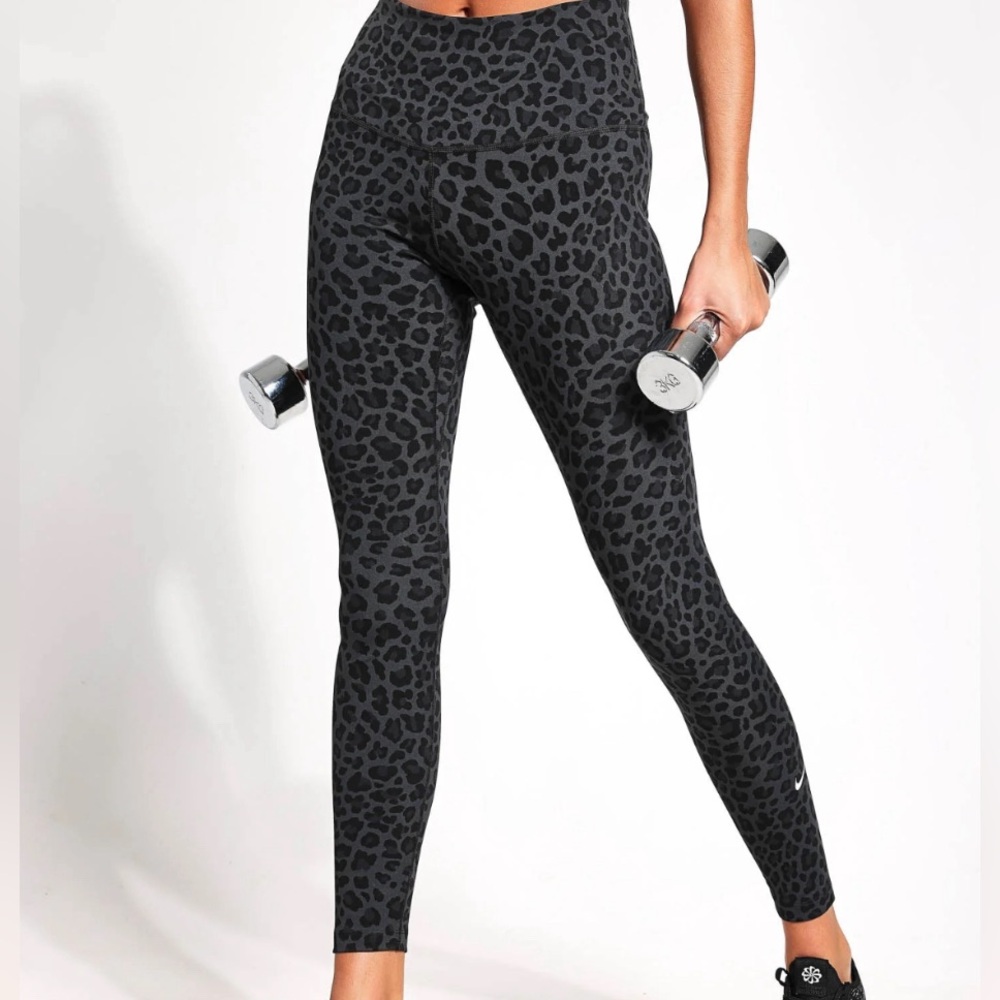 black cheetah print nike leggings